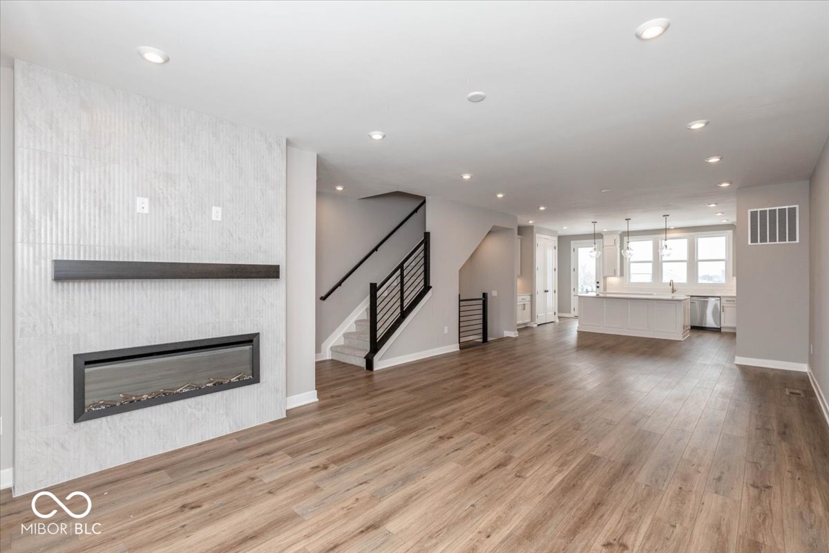 420 Elite Street Westfield, IN 46074 - Photo 10 of 35