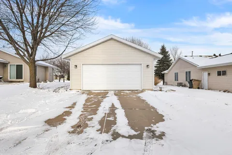 $450,000 | 3618 Stonebridge Drive, Madison, WI 53719