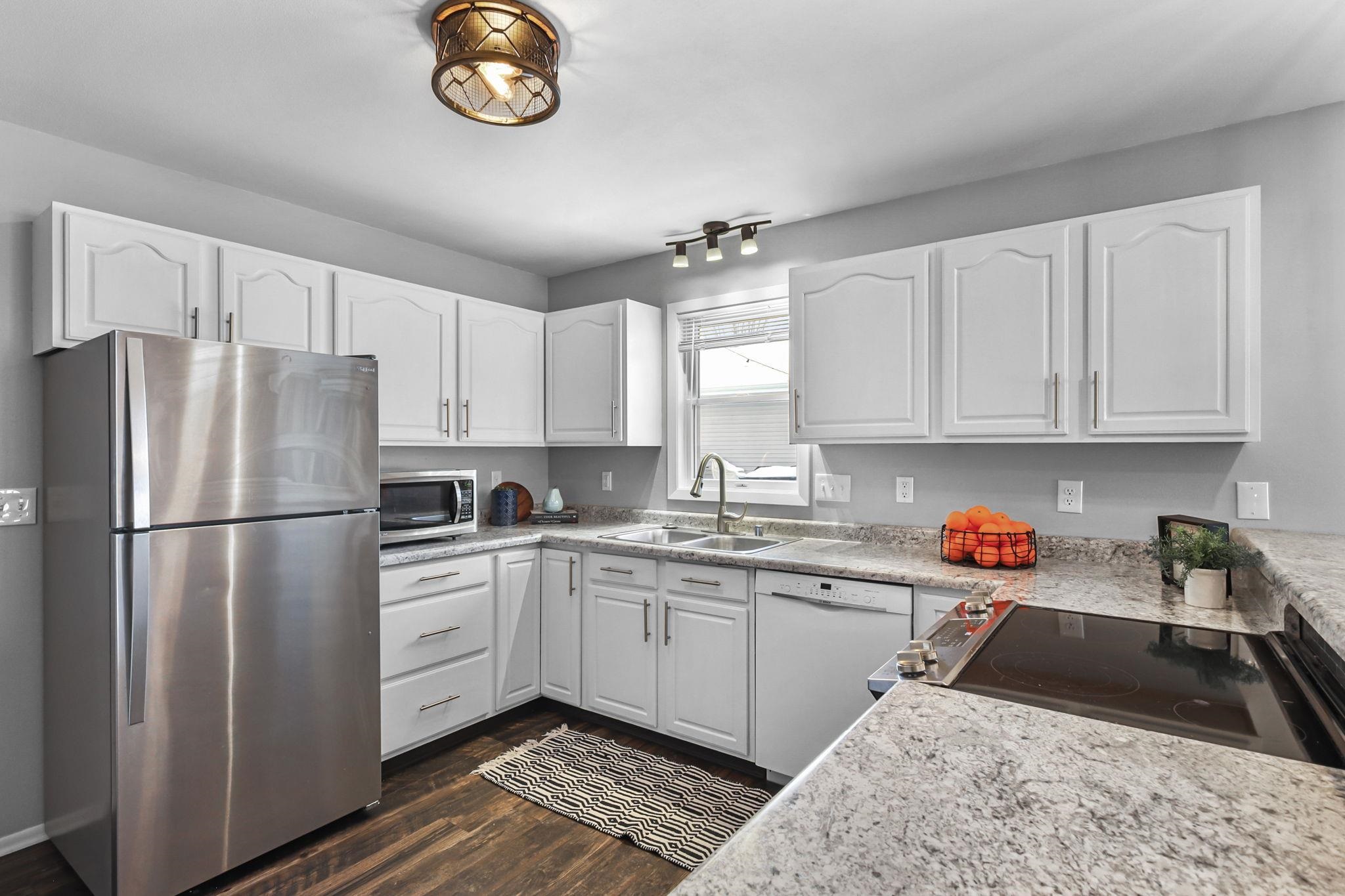 3618 Stonebridge Drive Madison, WI 53719 - Photo 10 of 28