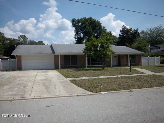 1237 Molokai Road Jacksonville, FL 32216 - Photo 1 of 1 Front