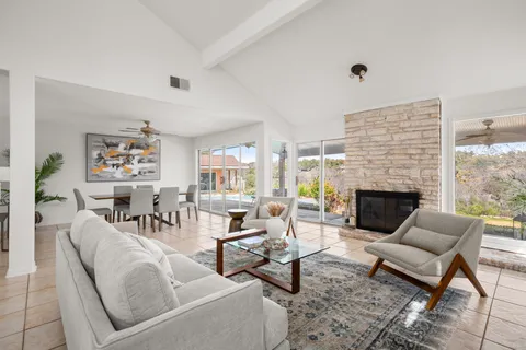 $625,000 | 209 Ridgecrest Road, Georgetown, TX 78628