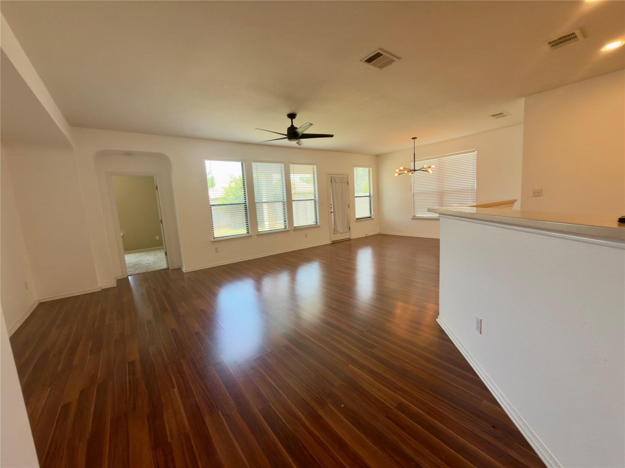 825 Watson Way Pflugerville, TX 78660 - Photo 3 of 20