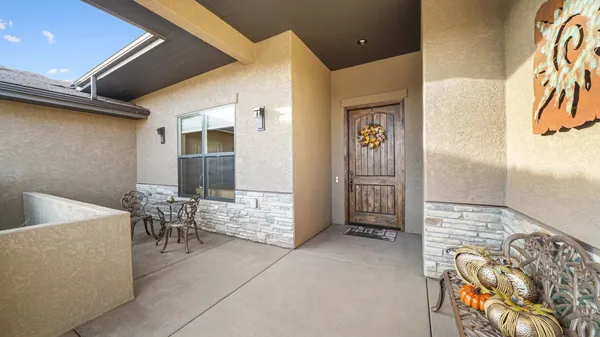 $1,300,000 | 369 Hillview Drive, Grand Junction, CO 81507
