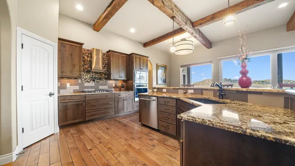 $1,300,000 | 369 Hillview Drive, Grand Junction, CO 81507