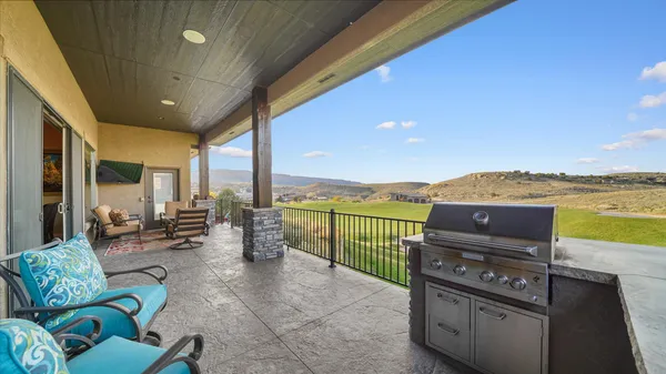 $1,300,000 | 369 Hillview Drive, Grand Junction, CO 81507