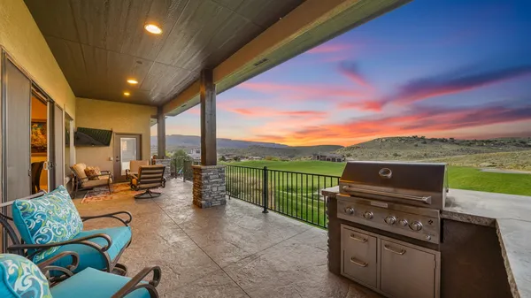 $1,300,000 | 369 Hillview Drive, Grand Junction, CO 81507