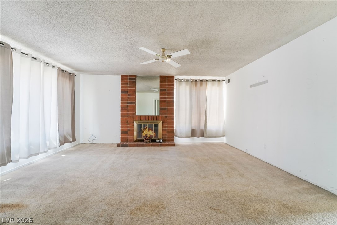 2102 East Russell Road Las Vegas, NV 89119 - Photo 6 of 35