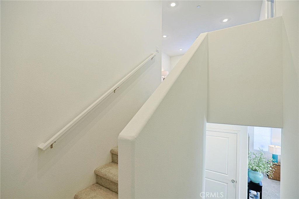 7486 Olive Grv Street Riverside, CA 92507 - Photo 20 of 57 a view of entryway and hall