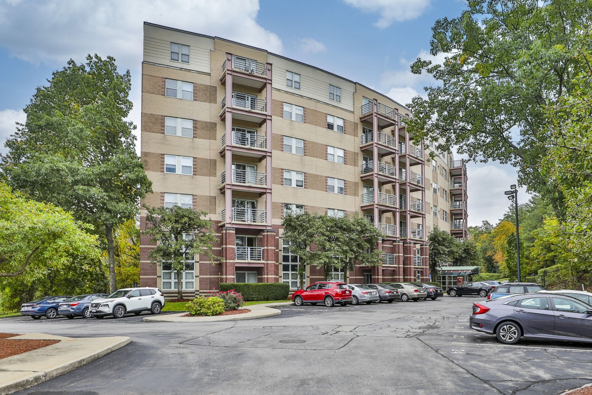 269 Cambridge Road, Unit 509 Woburn, MA 01801 - Photo 1 of 35 Gallery Image 1
