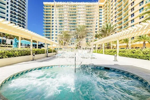 $3,350 | 2501 South Ocean Drive, Unit 922, Hollywood, FL 33019