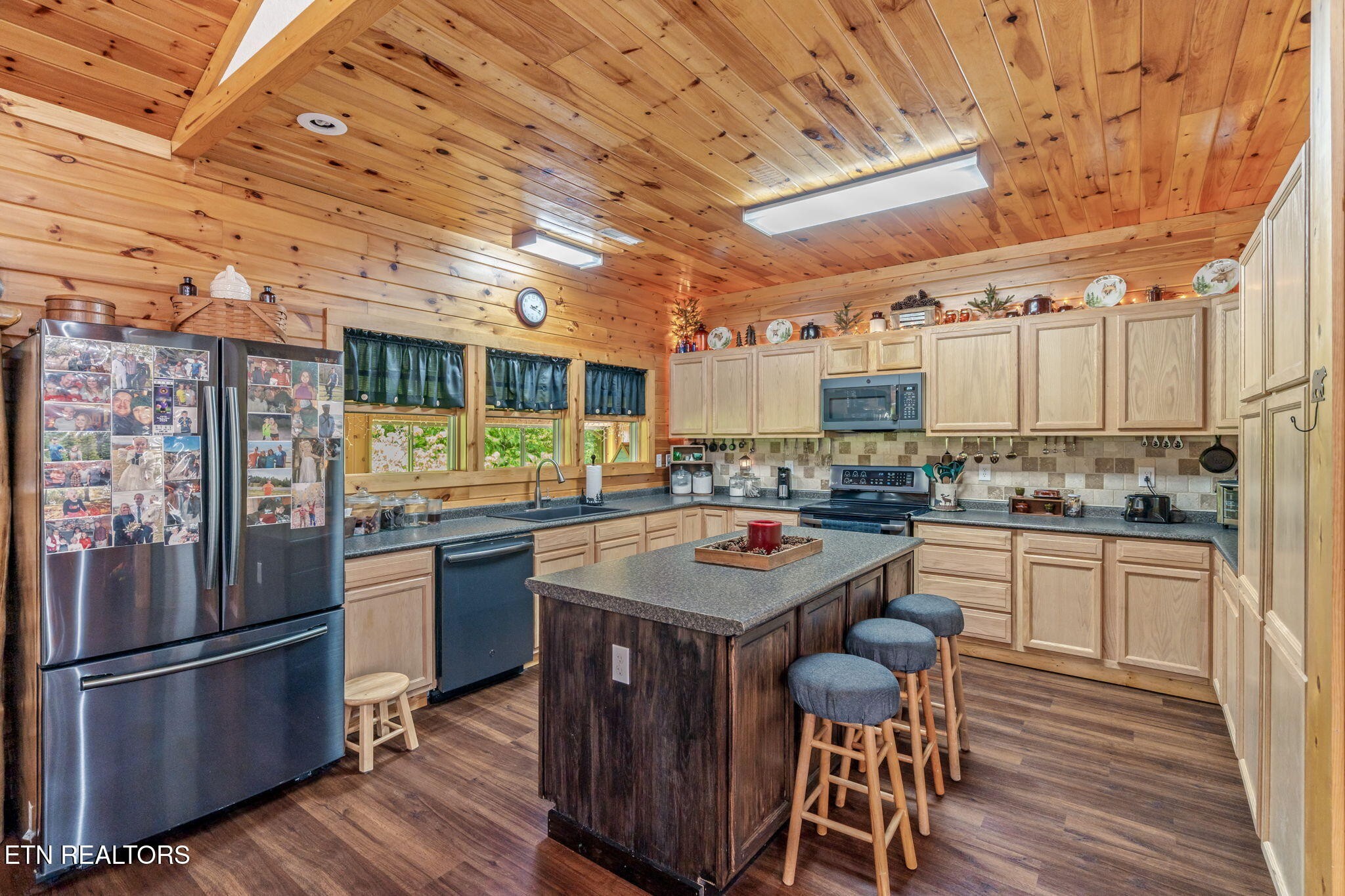 1668 Deerwood Road Newport, TN 37821 - Photo 18 of 44