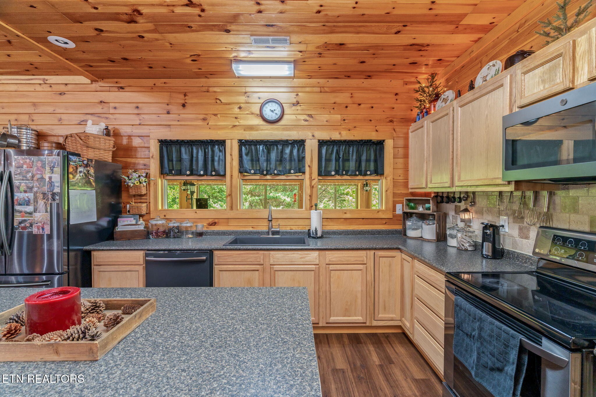 1668 Deerwood Road Newport, TN 37821 - Photo 20 of 44