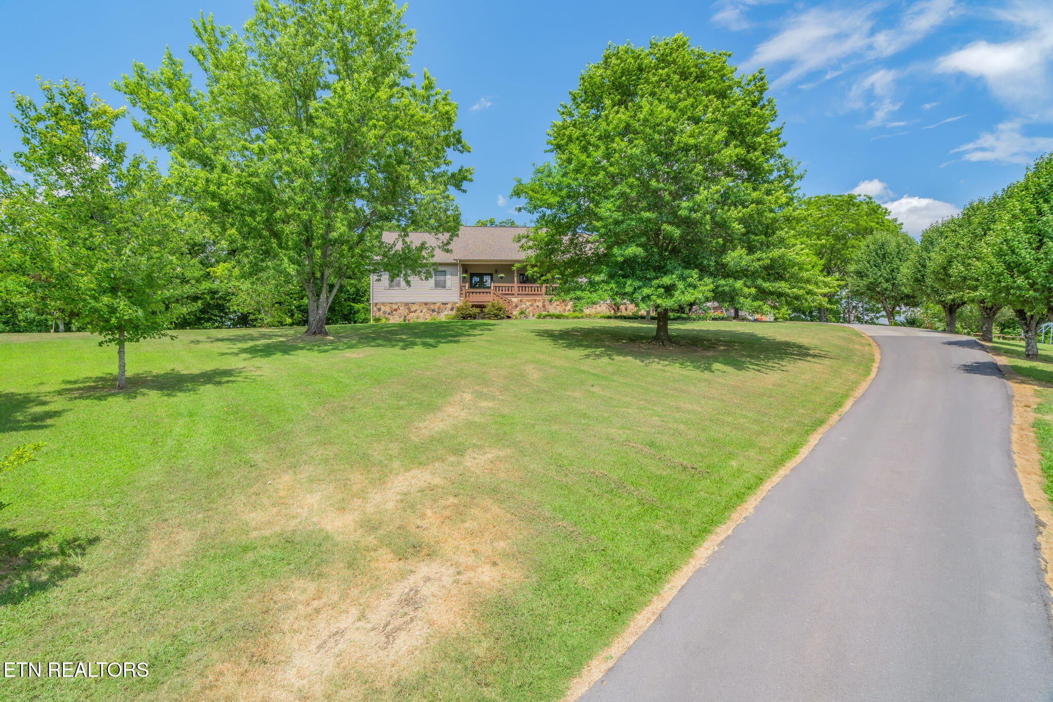 1668 Deerwood Road Newport, TN 37821 - Photo 8 of 44