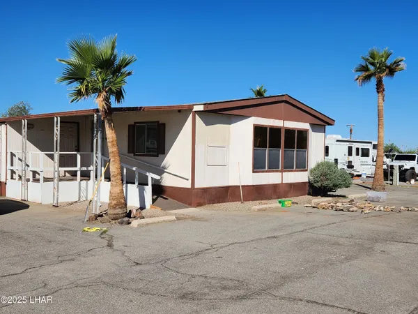 $249,000 | 394 North Central Boulevard, Quartzsite, AZ 85346