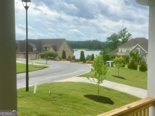 $421,900 | 221 Shoreline Way, Macon, GA 31220