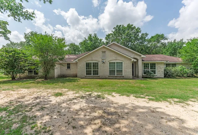 $440,000 | 31365 Farm To Market Road 1736, Hempstead, TX 77445