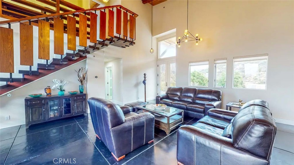 7300 Santa Susana Pass Road Simi Valley, CA 93063 - Photo 25 of 34 a living room with furniture