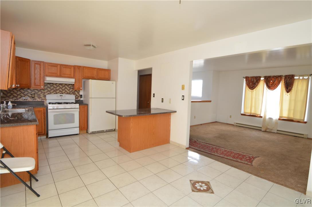 5034 Pine Ridge Road East Stroudsburg, PA 18302 - Photo 5 of 19 Gallery Image 5