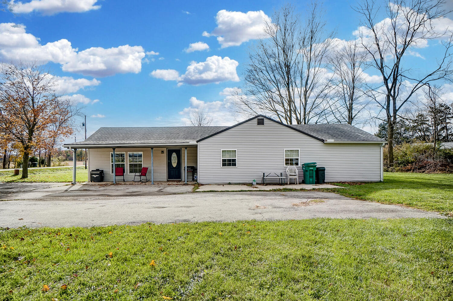 2782 Fairfield Springfield, OH 45502 - Photo 2 of 35