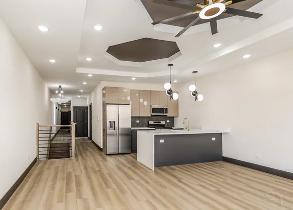 $2,700 | 5643 South Prairie Avenue, Unit 2, Chicago, IL 60637