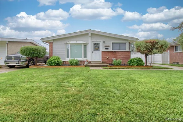 $245,000 | 8134 Melvin Street, Westland, MI 48185