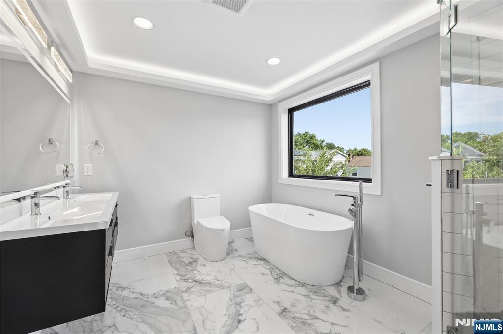 9 Cole Street Bergenfield, NJ 07621 - Photo 35 of 47