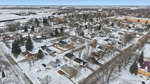 $289,900 | 709 5th Street Southeast, Barnesville, MN 56514