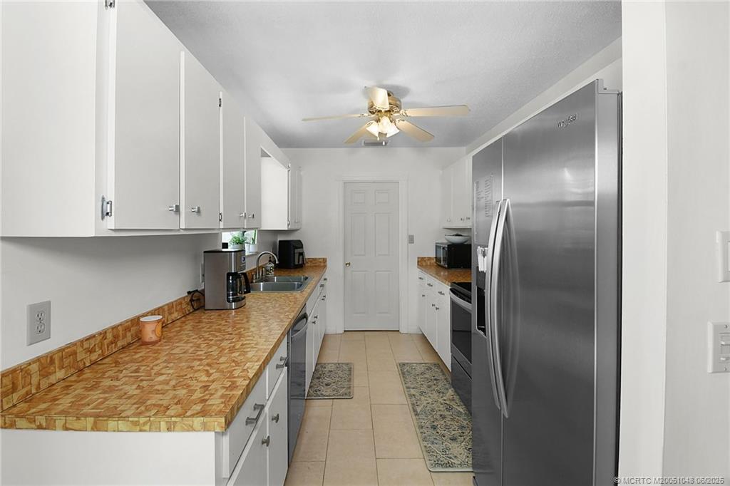 4556 Southeast Beckett Avenue Stuart, FL 34997 - Photo 13 of 34