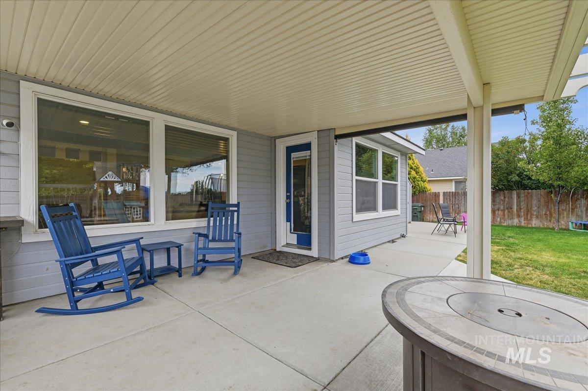 582 West Treehouse Way Kuna, ID 83634 - Photo 31 of 38