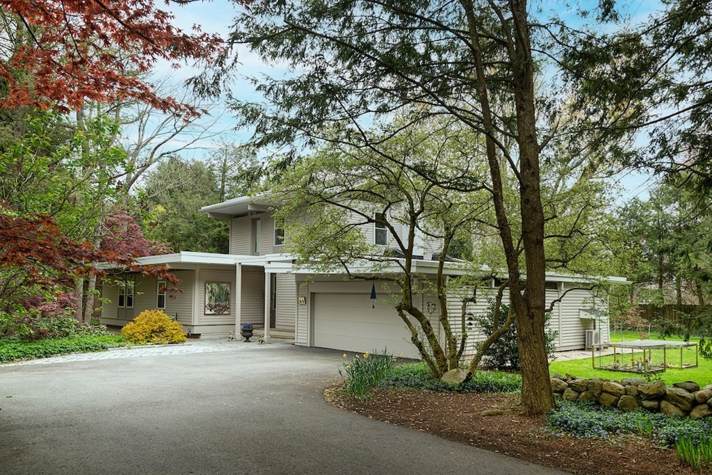 6 Barberry Road Lexington, MA 02421 - Photo 3 of 25