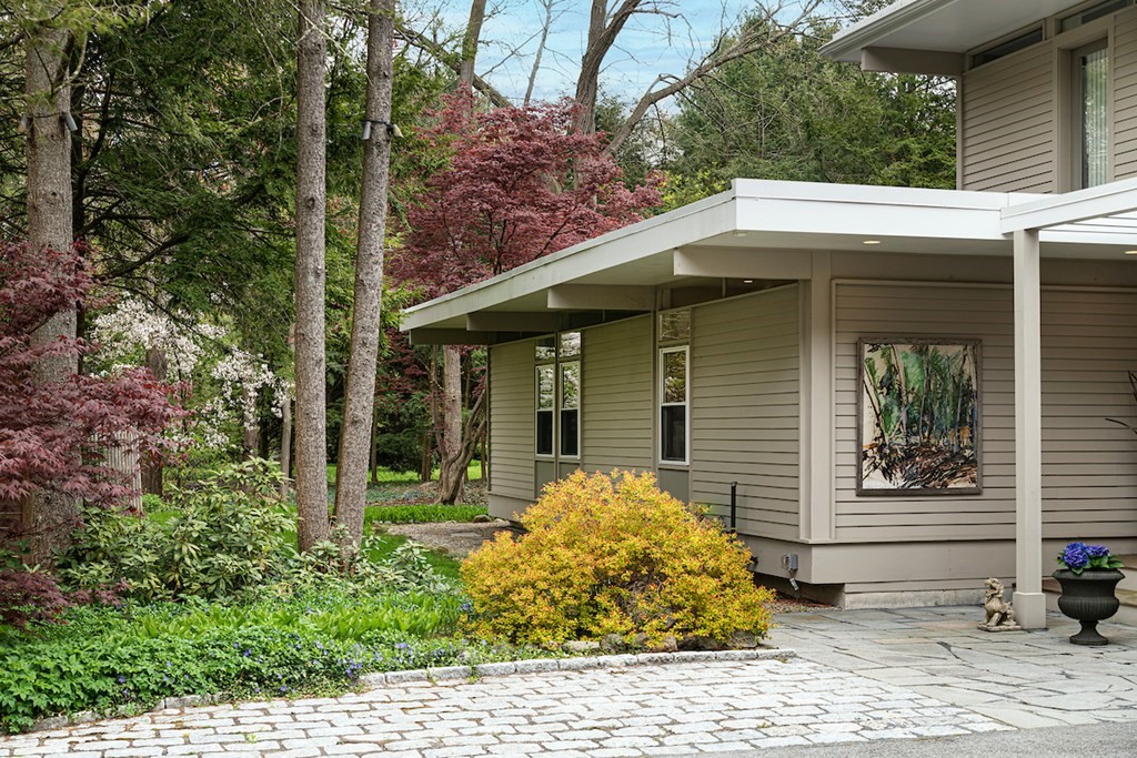 6 Barberry Road Lexington, MA 02421 - Photo 4 of 25