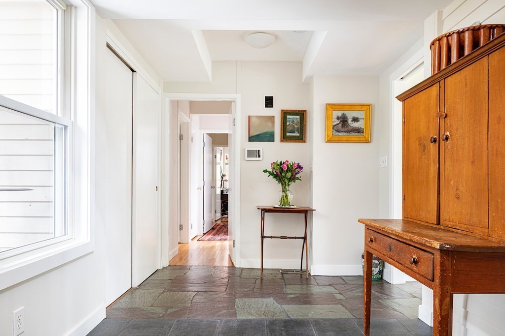 6 Barberry Road Lexington, MA 02421 - Photo 5 of 25