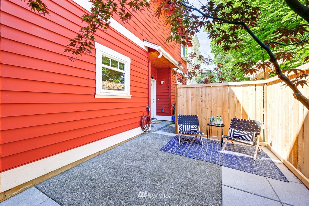 2015 South Main Street, Unit D Seattle, WA 98144 - Photo 3 of 16