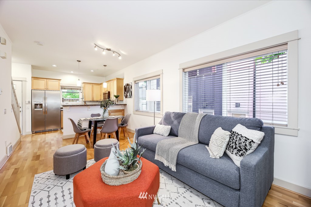 2015 South Main Street, Unit D Seattle, WA 98144 - Photo 4 of 16