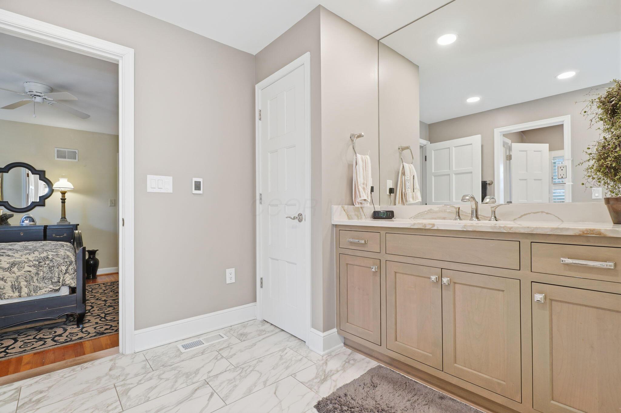 227 South Chesterfield Road Columbus, OH 43209 - Photo 44 of 77 Bathroom 2