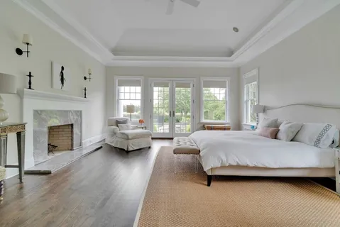 Undisclosed Address, Bridgehampton, NY 11932