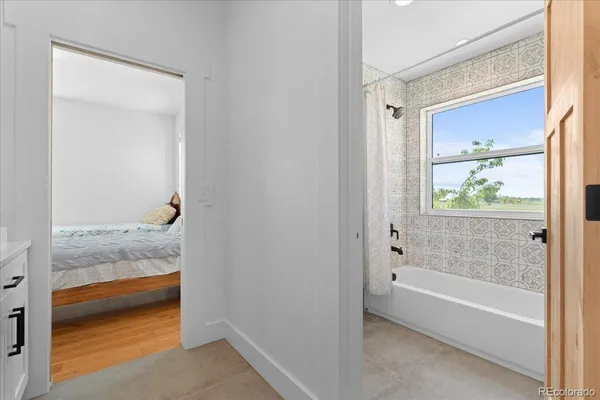 a bathroom with a bathtub