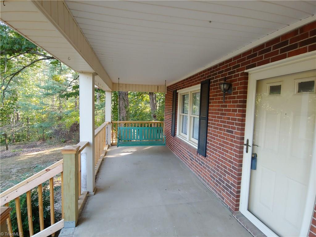 6790 Walnut Cove Road Walkertown, NC 27051 - Photo 2 of 18 Gallery Image 2