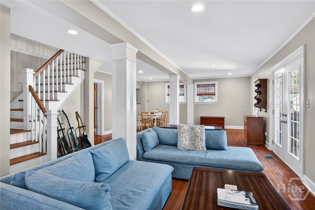 512 East 58th Street Savannah, GA 31405 - Photo 44 of 44 Open floor plan family room