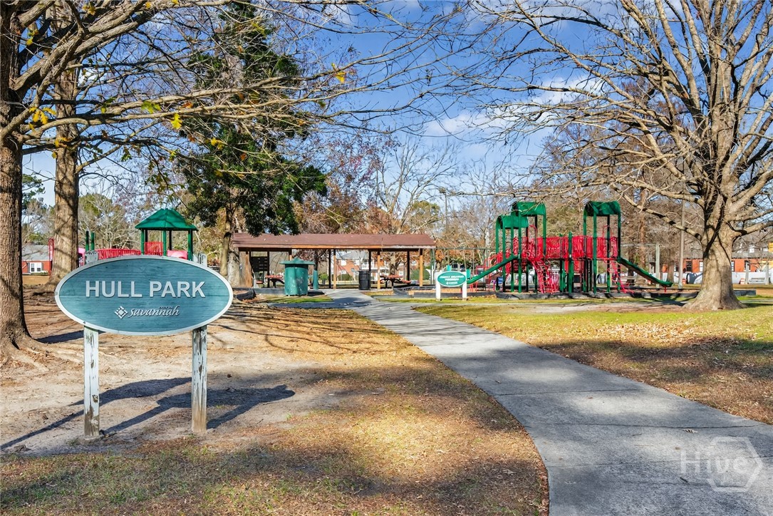 512 East 58th Street Savannah, GA 31405 - Photo 38 of 44 Hull Park, only 2 blocks away!