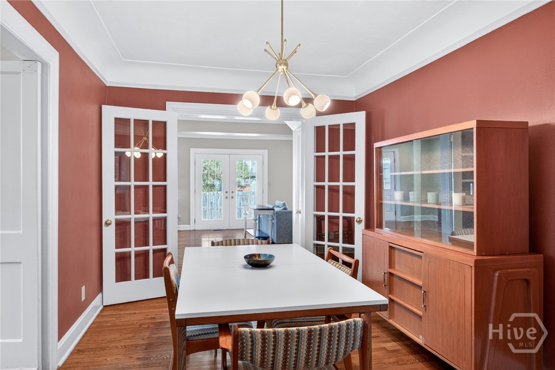 512 East 58th Street Savannah, GA 31405 - Photo 7 of 44 Dining room