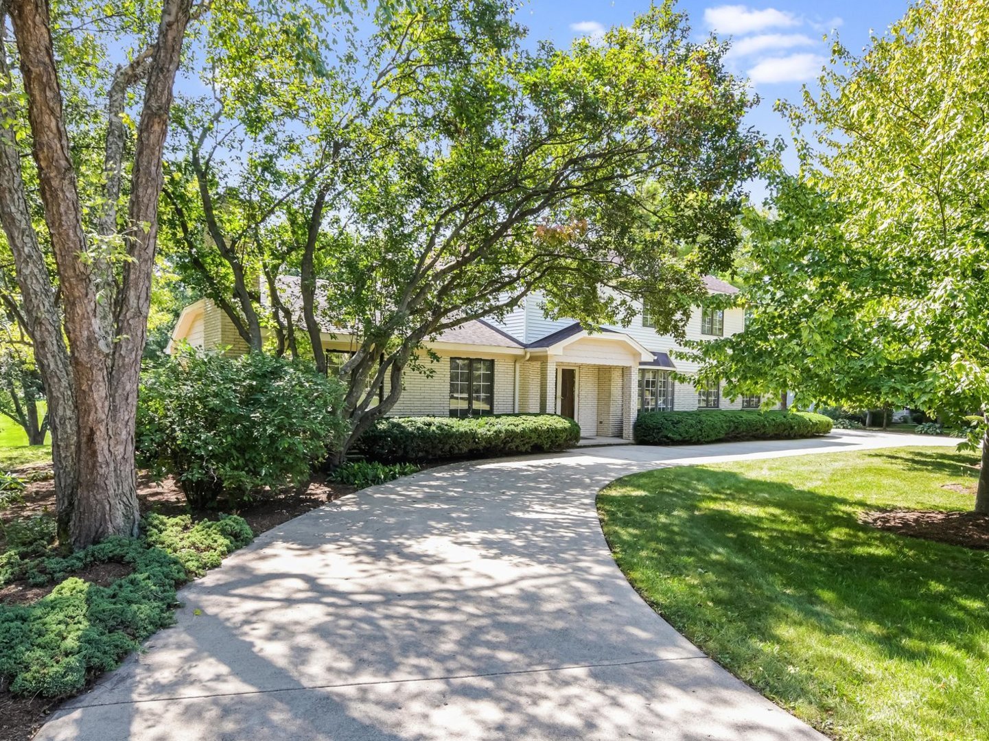 1481 Thor Drive Inverness, IL 60067 - Photo 1 of 52 Gallery Image 1