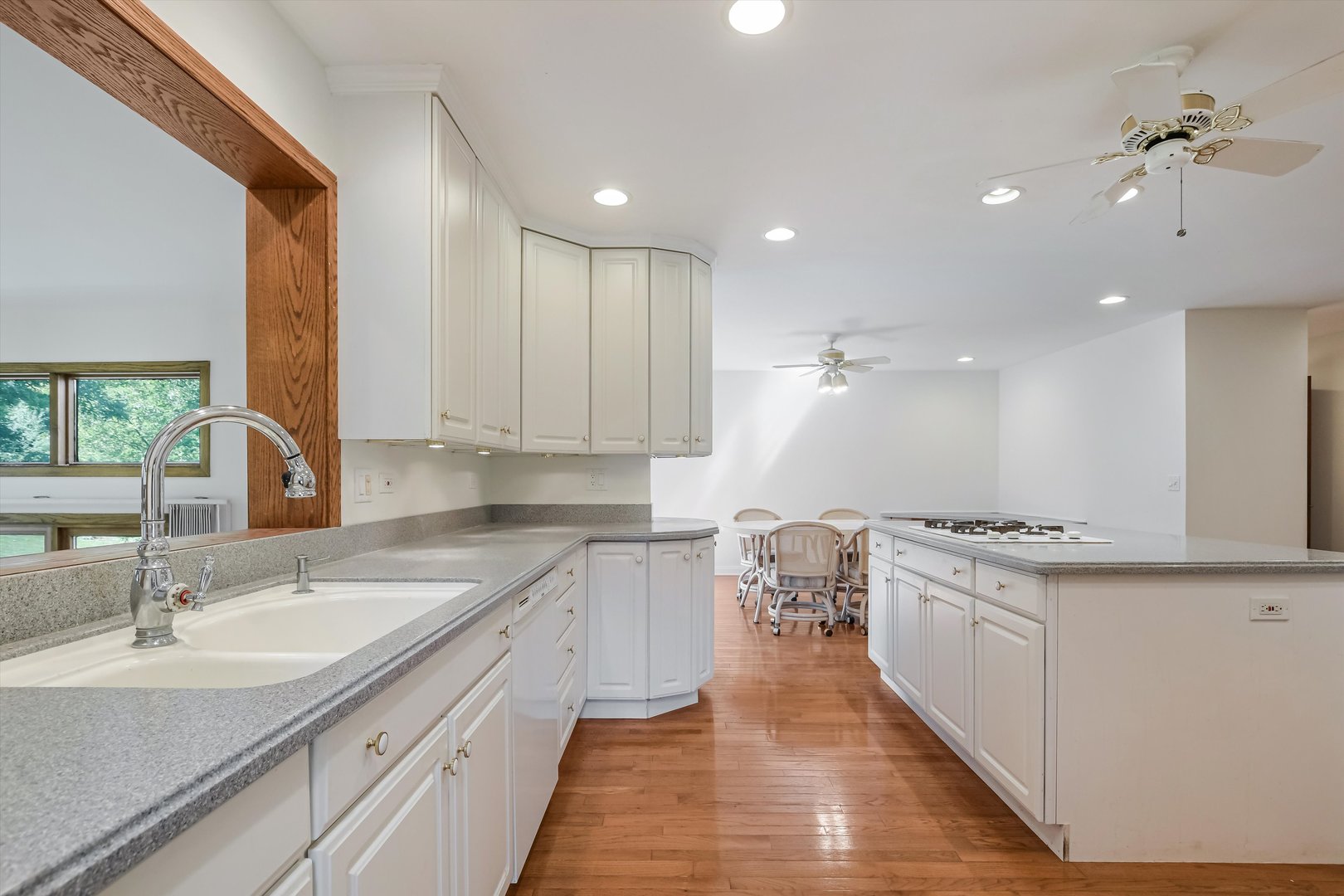 1481 Thor Drive Inverness, IL 60067 - Photo 17 of 52 Gallery Image 17