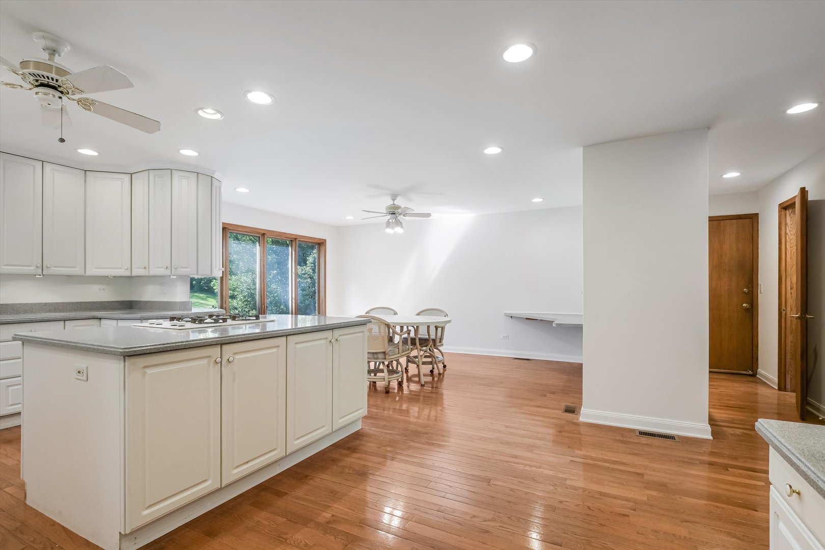 1481 Thor Drive Inverness, IL 60067 - Photo 19 of 52 Gallery Image 19