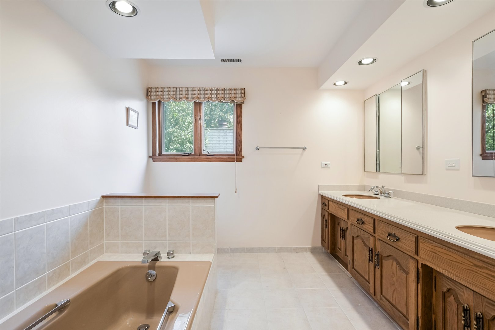 1481 Thor Drive Inverness, IL 60067 - Photo 28 of 52 Gallery Image 28
