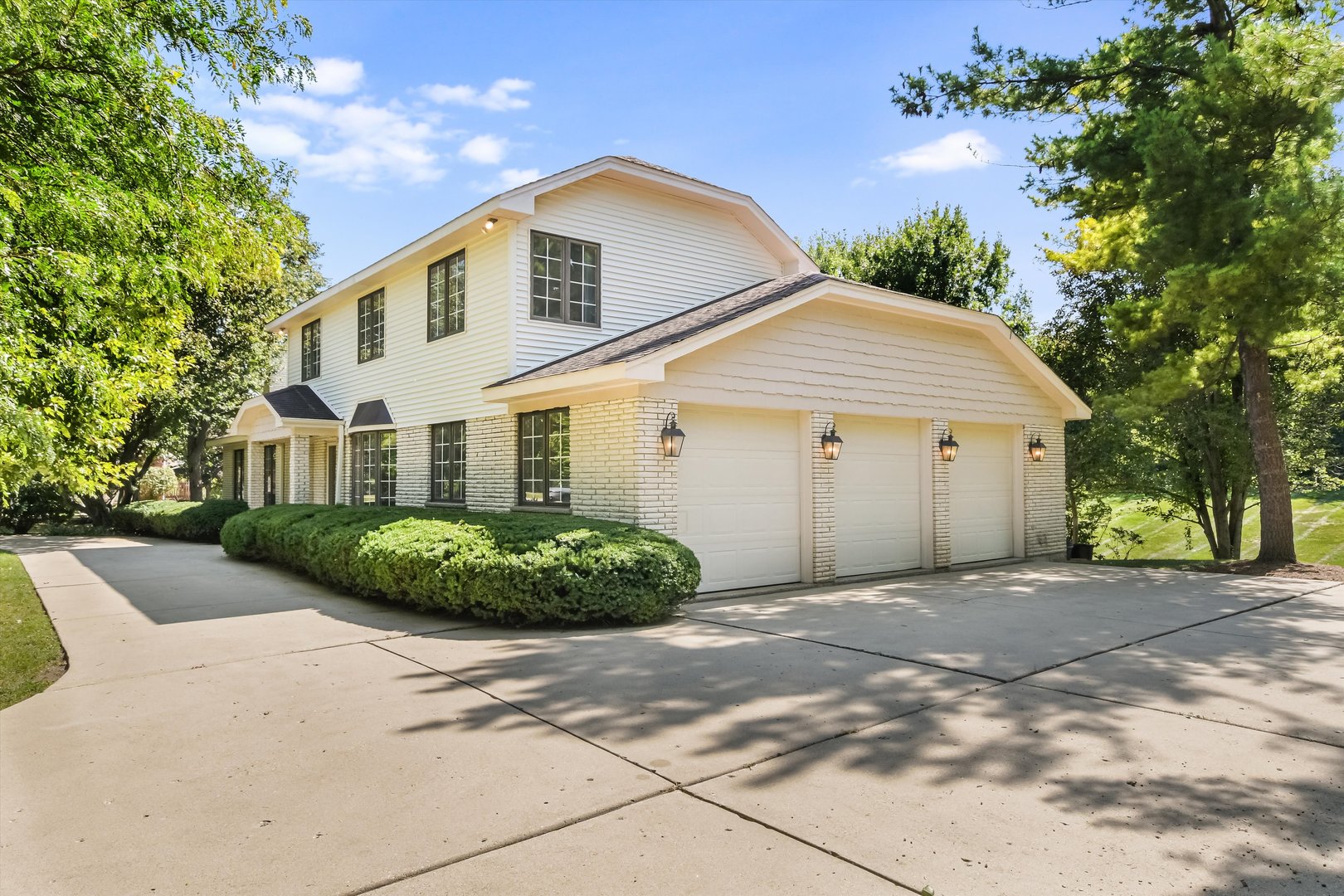 1481 Thor Drive Inverness, IL 60067 - Photo 3 of 52 Gallery Image 3