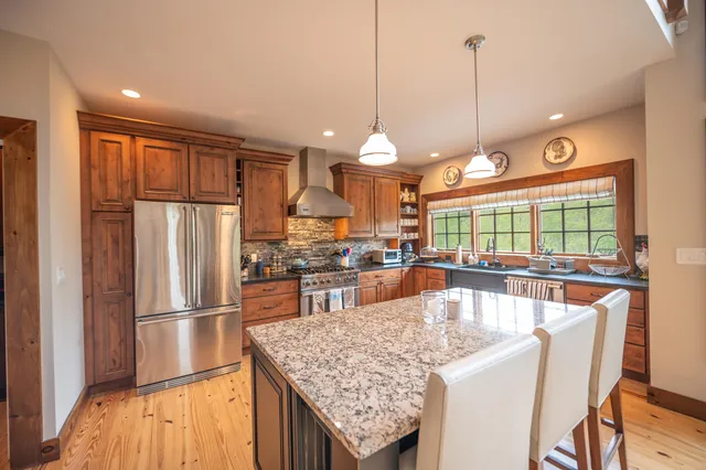 $3,125,000 | 56 Coldbrook Crossing, Wilmington, VT 05363