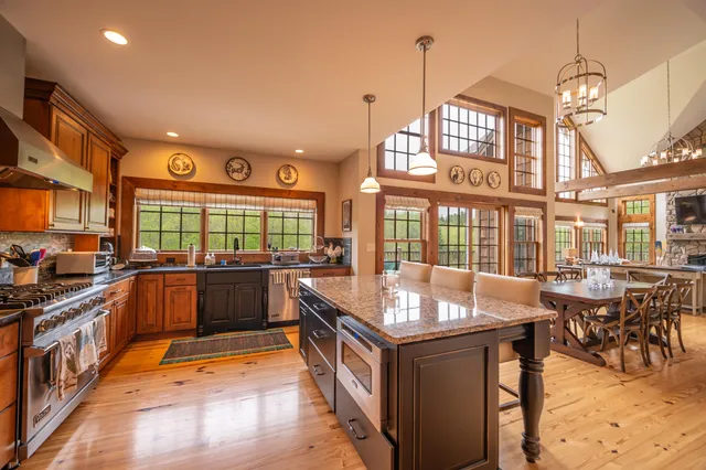 $3,125,000 | 56 Coldbrook Crossing, Wilmington, VT 05363