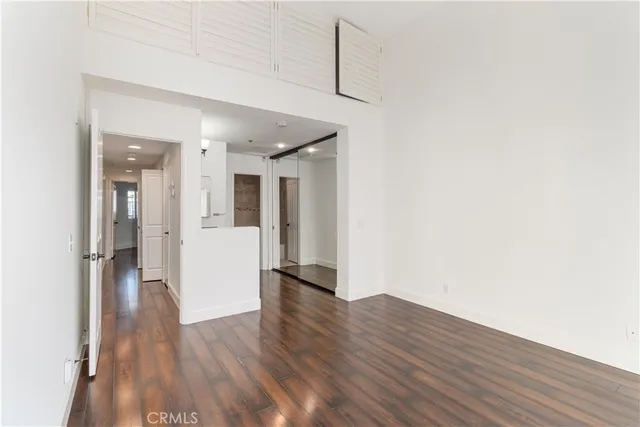 $915,000 | 430 Lake Street, Unit 304, Huntington Beach, CA 92648