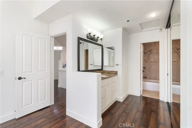 $915,000 | 430 Lake Street, Unit 304, Huntington Beach, CA 92648